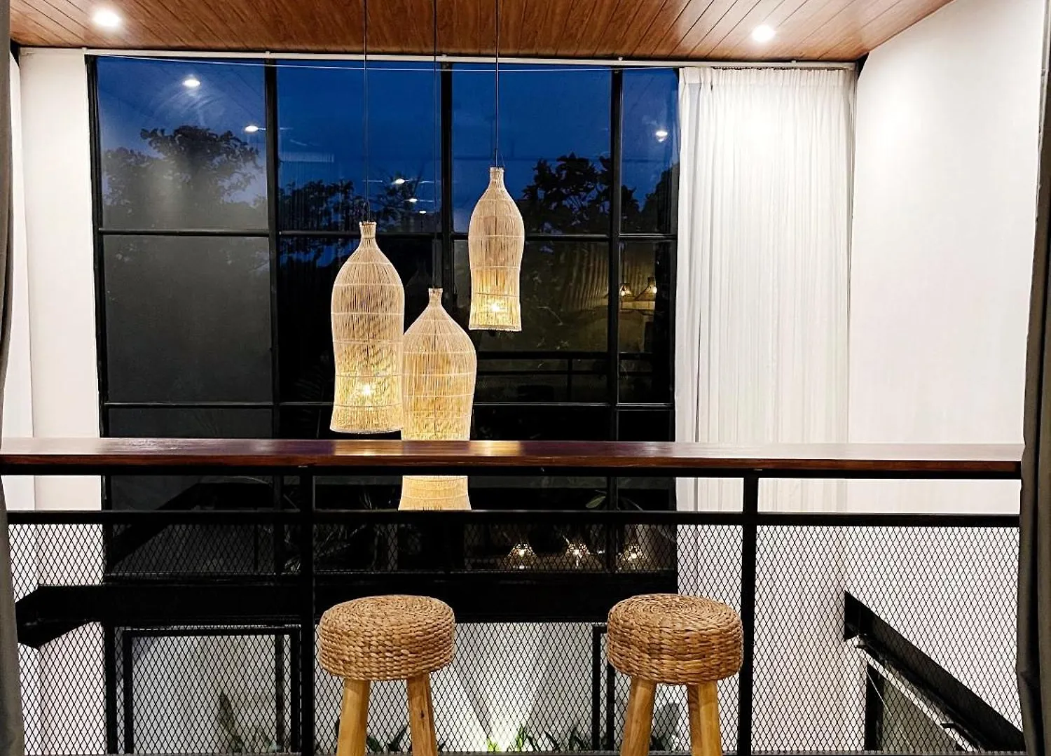 Villa Hidden Gem! Beach Loft With Garden! Rare! Canggu