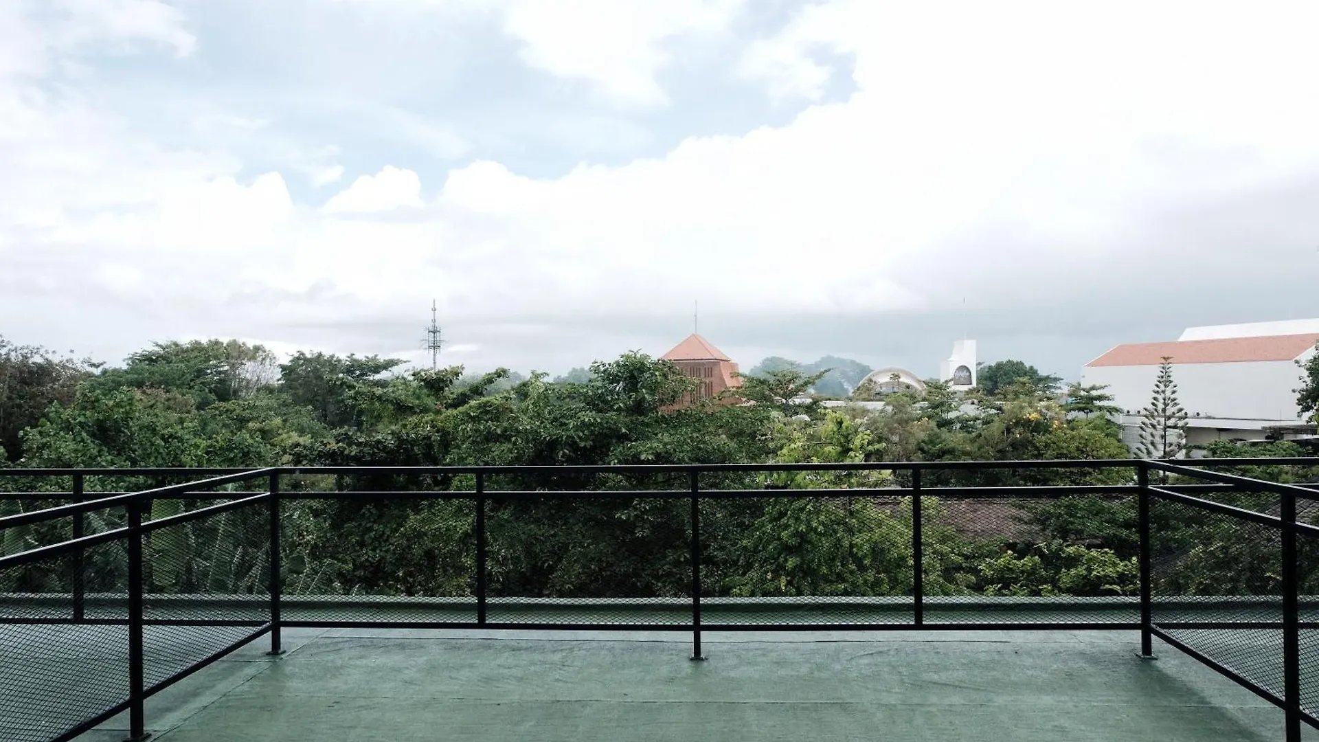 Villa Hidden Gem! Beach Loft With Garden! Rare! Canggu Indonesia